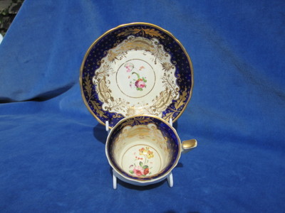 Unidentified english tea cup and saucer