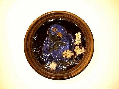 Enamel roundel